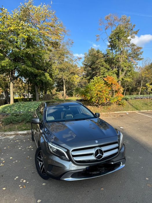 Mercedes Benz GLA200d 2016