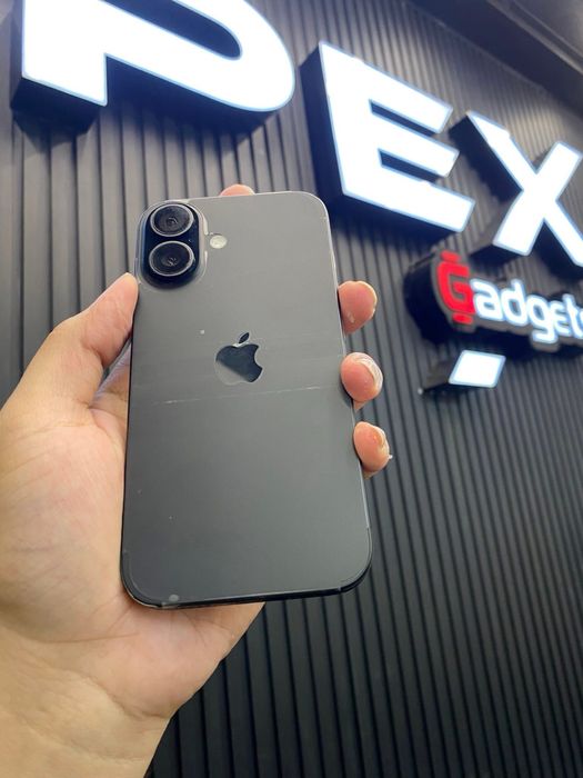 iPhone 16 NOU , 100% Bateria