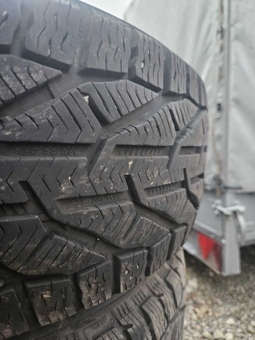 Vand anvelope dacia duster si anvelope atv