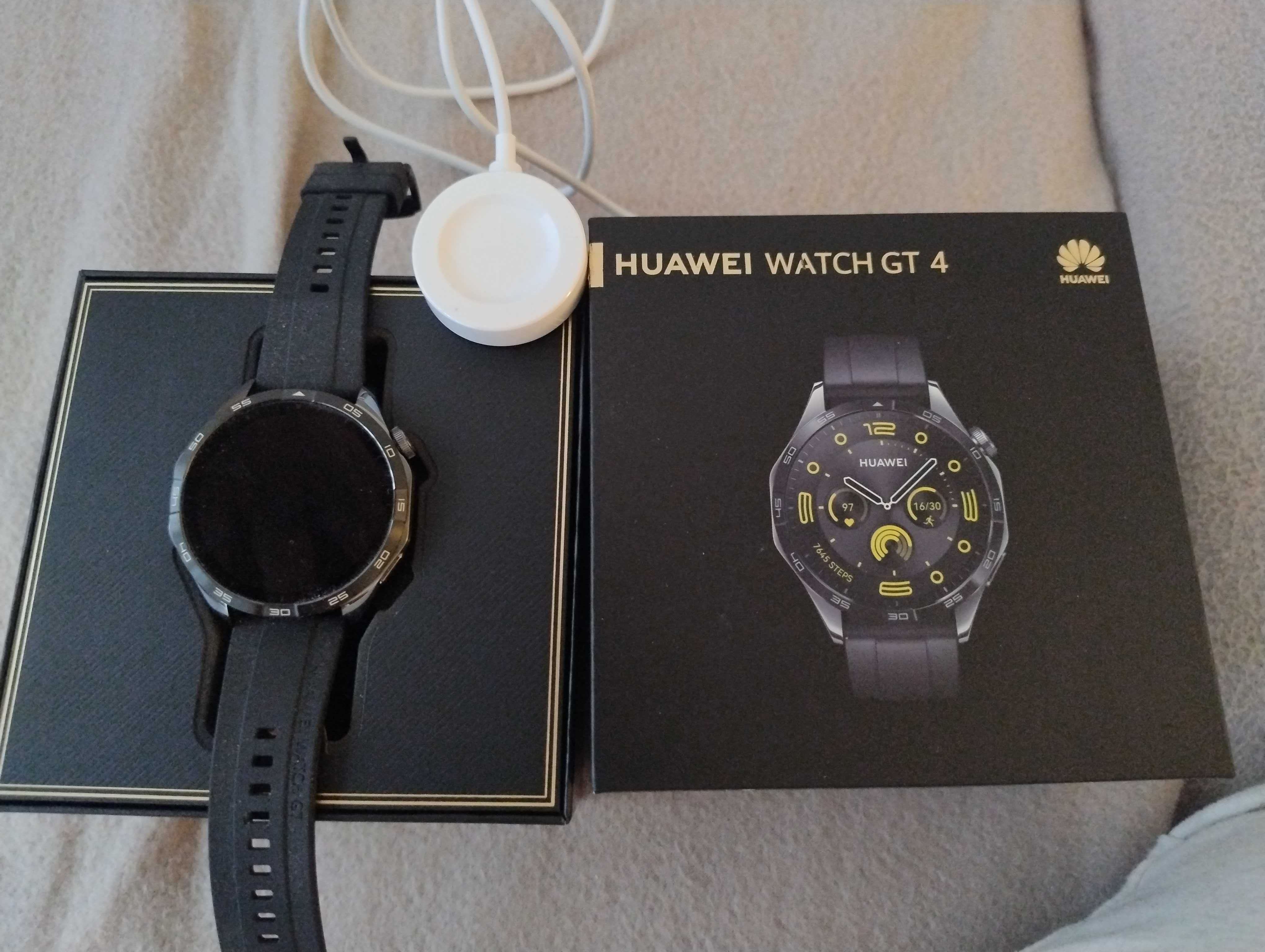 Ceas Smart Huawei GT 4 black,Impecabil