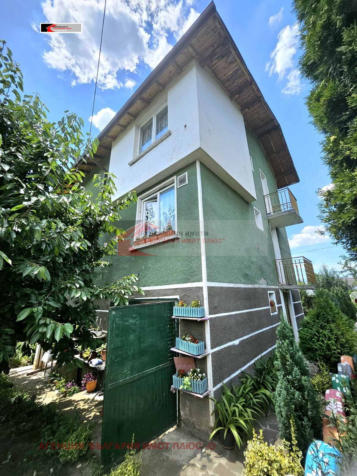 Продажба Къща гр. Кюстендил - с. Скриняно 180m²