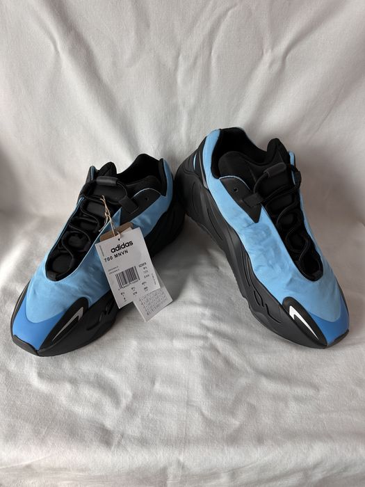 Adidas Yeezy 700 MNVN,marime 42