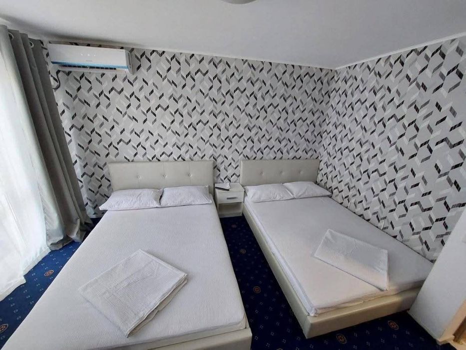 Inchiriez  camere la Vila Ysy pentru muncitori