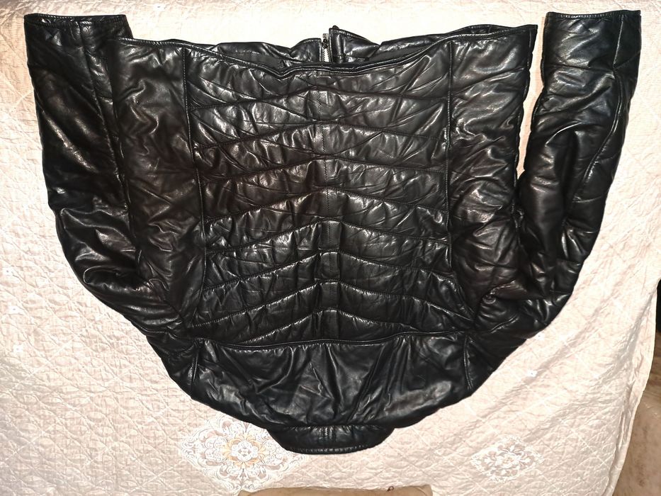 Кожанная стильная куртка