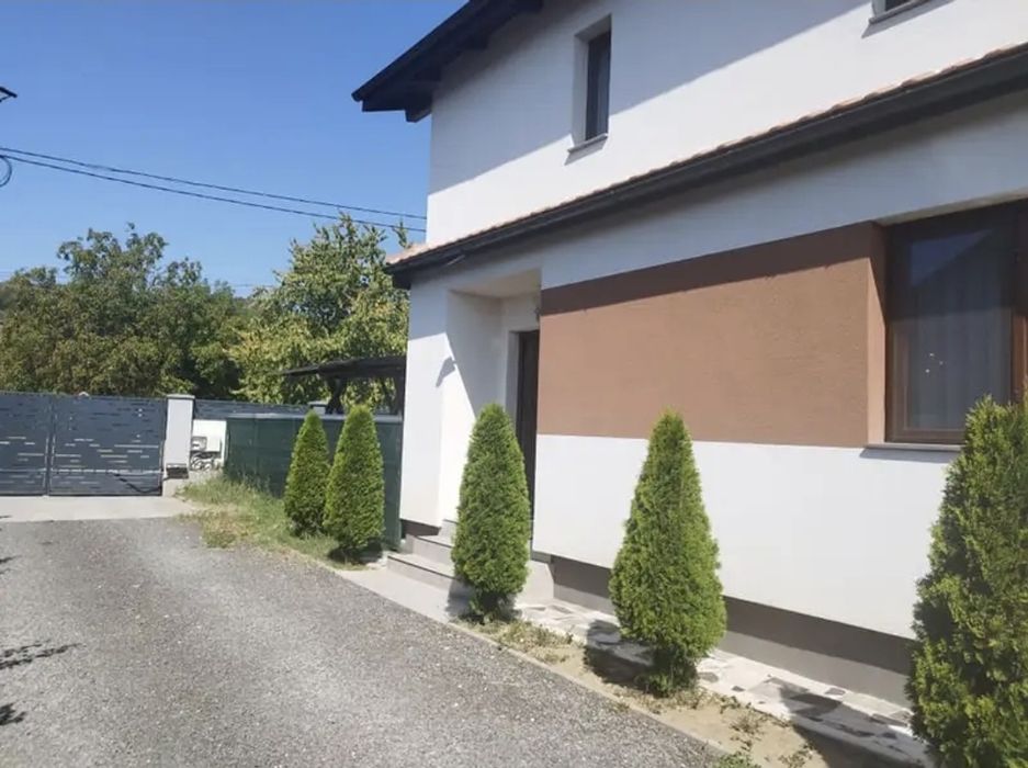 Reducere de pret! Tautii Magheraus casa  P + 1 teren 4 ari plus drum