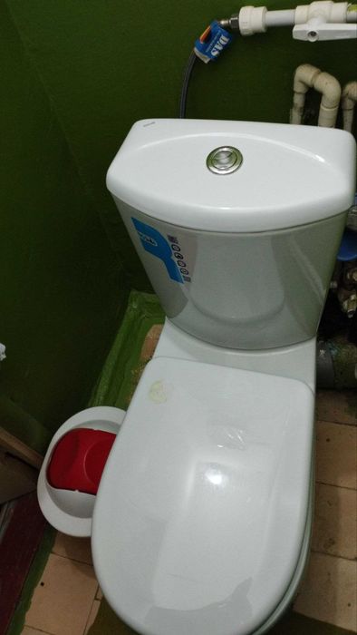 Chirchiq shahri 10-mikrorayondan 2-xonali kvartira sotiladi.