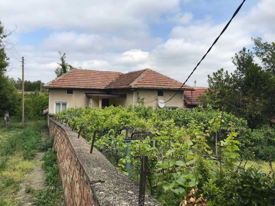 Продавам къща в село Батак, обл. Велико Търново