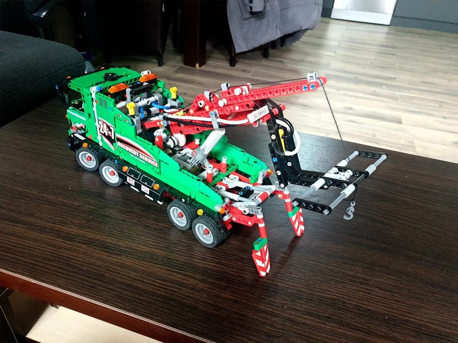 Lego Technic - 42008 Service Truck