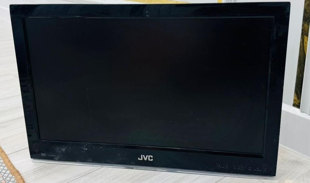 Телевизор в хорошем состоянии. Смарт тв нету. 53 диагональ 
Торга нет