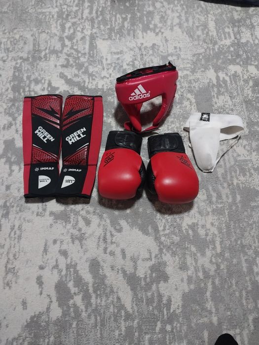 Боксёрский перчатки