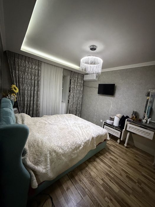 Продается квартира Алайский базар ориентир 17 школа 3в4/4/4