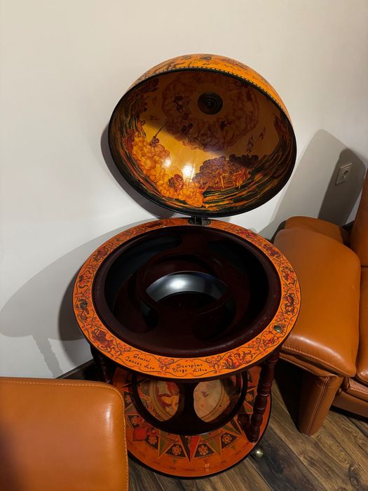 Декоративен глобус -стойка за алкохол