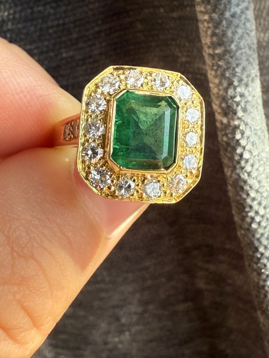 Inel cu Smaral si Diamante Naturale