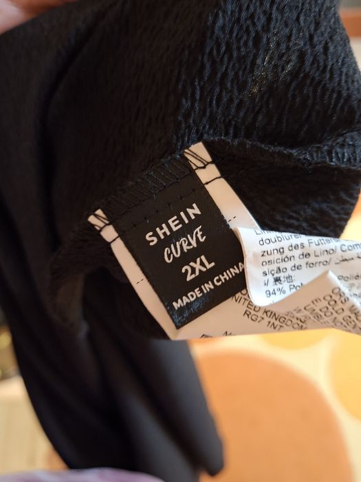 Черна лятна рокля