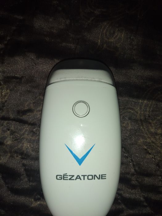 Омолаживающий аппарат для кожи лица. Аппарат проникает в глубокие соор