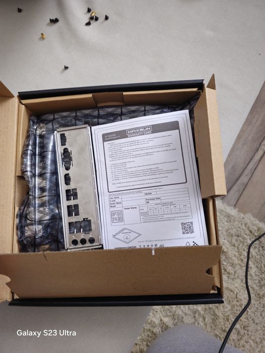 Продаю материнскую плату Maxsun H610M