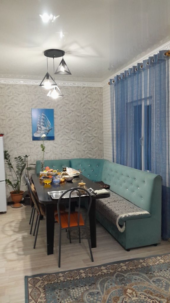 Продается дом уютный в селе Жетысу.Береке...3ком.