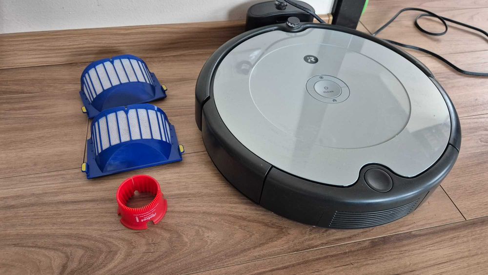 Aspirator iRobot Roomba 698