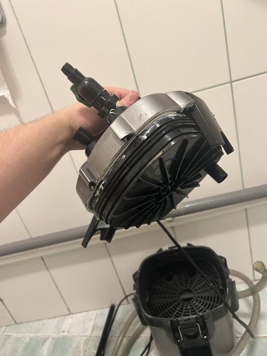 Ofer spre vanzare filtru acvariua tetra ex700