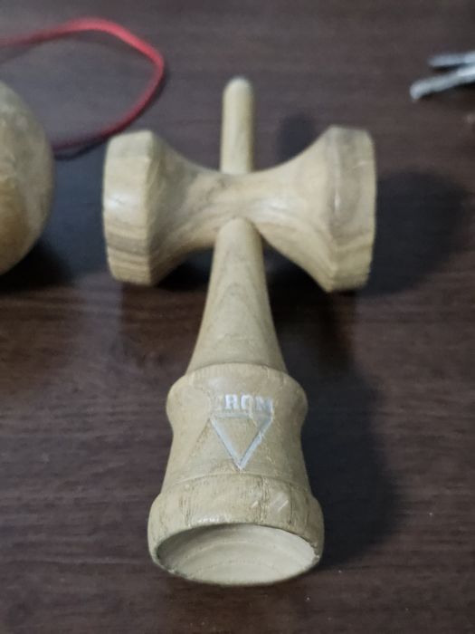 Krom Kendama - Pro Hiroki Ijima Iji Ash