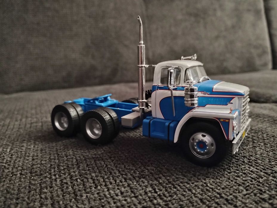 Америкнски камион Dodge LCF CT 900 (1963) + Полуремарке , 1:43