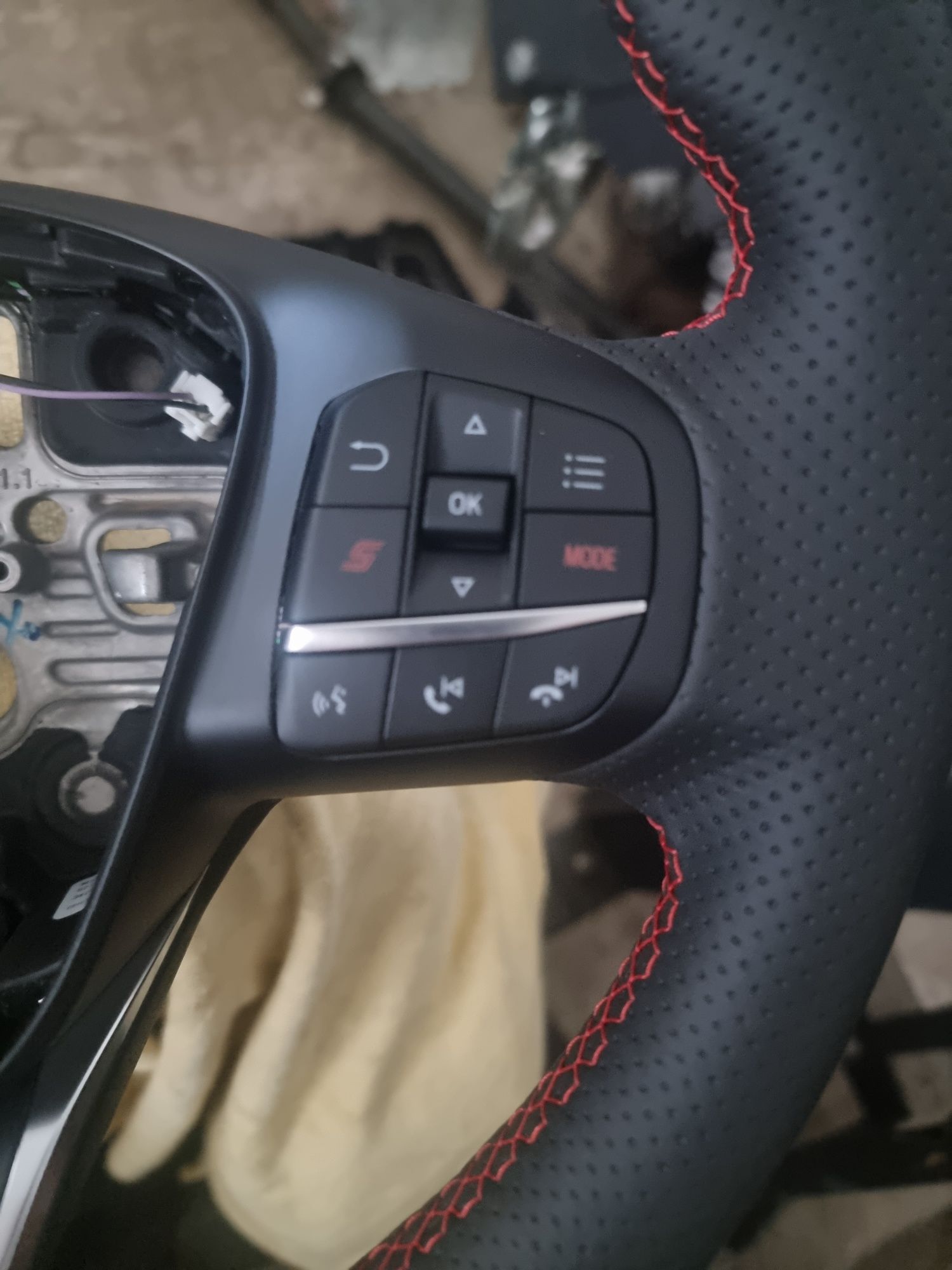 Volan FORD ST nou nout