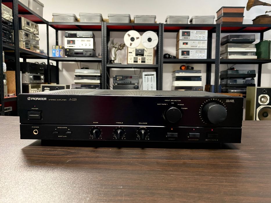 Усилвател Pioneer