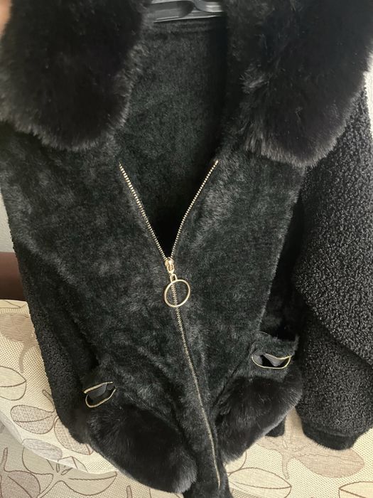 Дамско късо палто