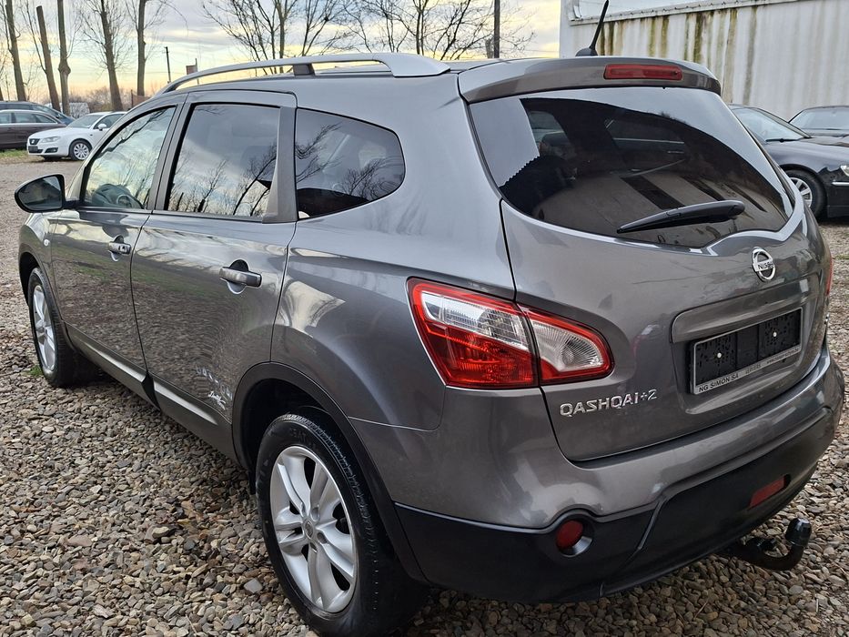 Nissan Qashgai+2
