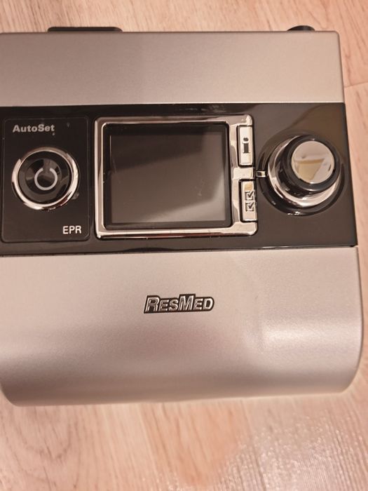 Aparat de respirat cpap pt apnee resmed