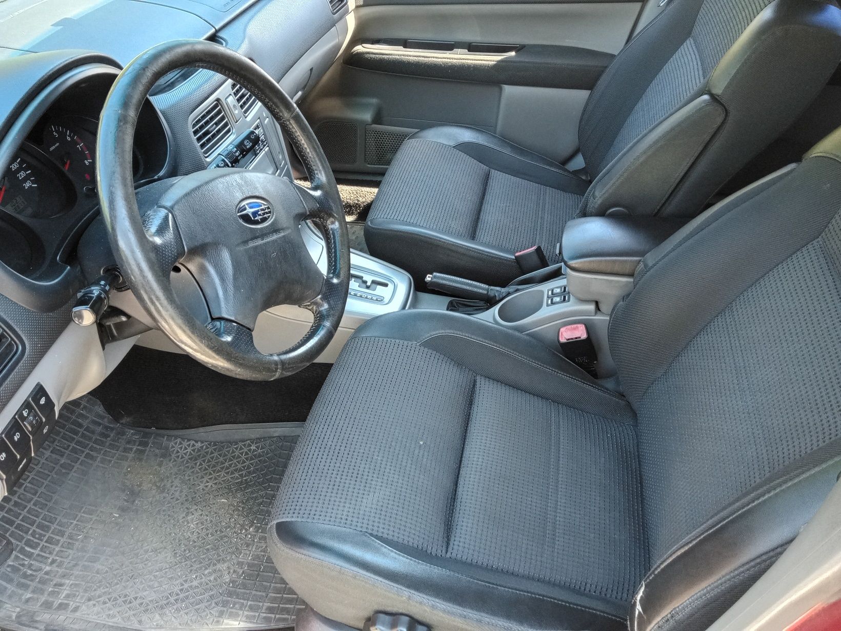 Субару Форестър 2.0T