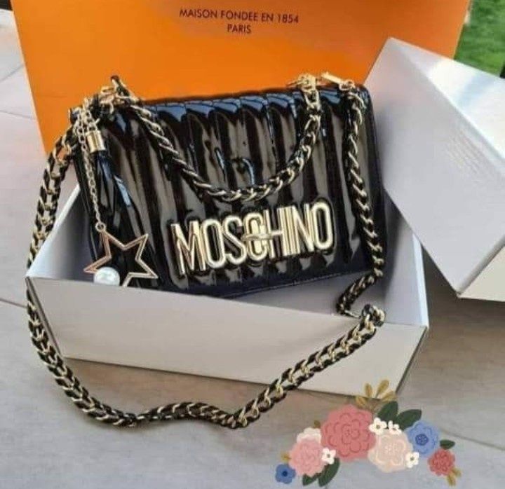 Set Moschino(geanta +curea),logo metalic auriu