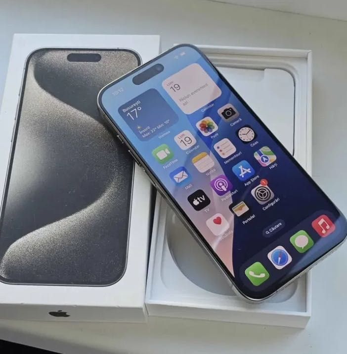 iPhone 15 Pro White (256 GB)