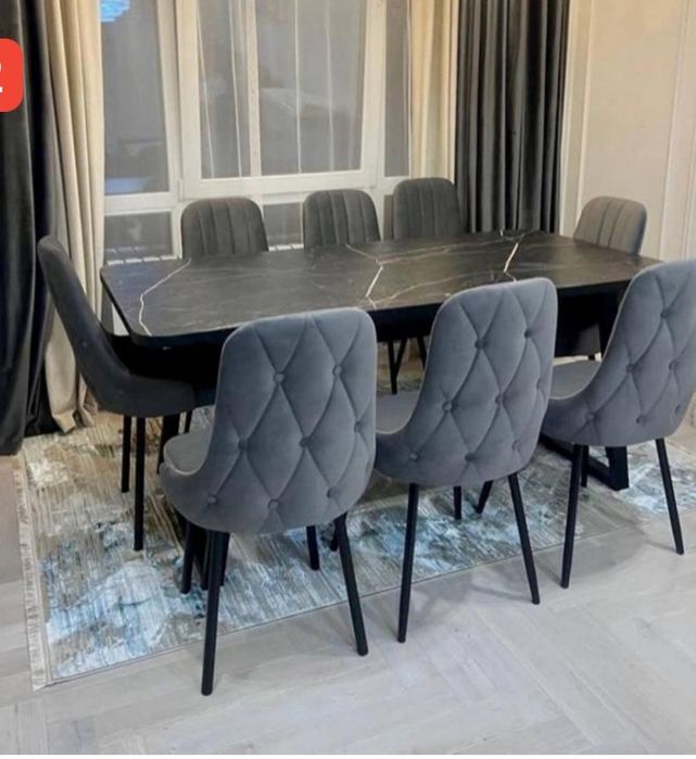 стол и стулия продаю