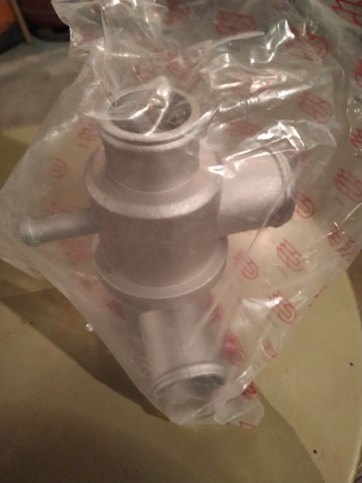 Термостат на 89 гр.для автомобиля Niva CHEVROLET.  Новый
НОВЫЙ
Цена -