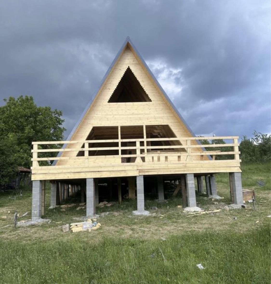 Vând cabane tip A frame