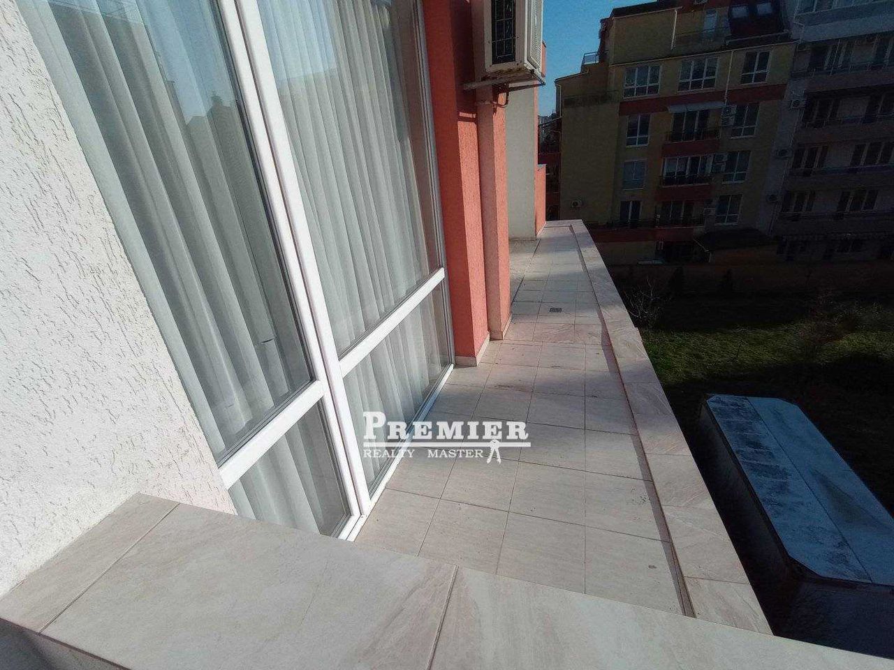 Продава се Двустаен апартамент в Поморие - 54 кв.м за 1567 €/кв.м - Снимка #11