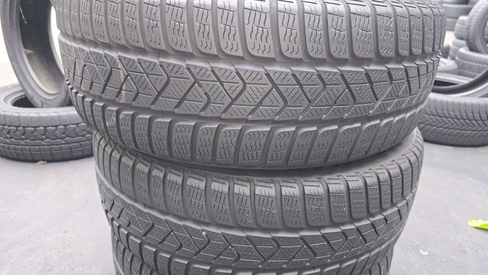 2 anvelope iarnă Pirelli 225/55/18