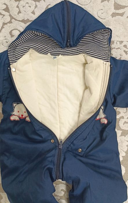 Combinezon pentru bebeluși. Mărimea 68 cm. 30 lei