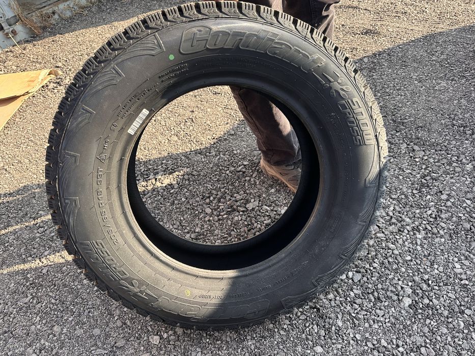 Cordiant Snow Cross 205/65 R15 99T с шипами 2шт. Новые!