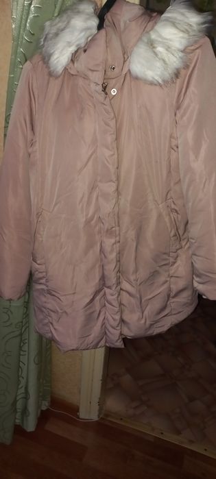 Продам женскую зимнюю куртку