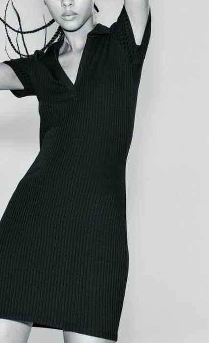 Къса черна рокля по тялото