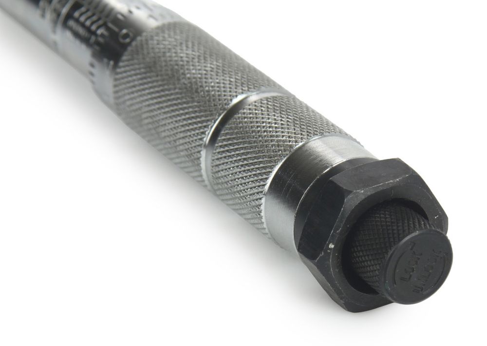 Динамометричен ключ 1/4”  5-25 Nm