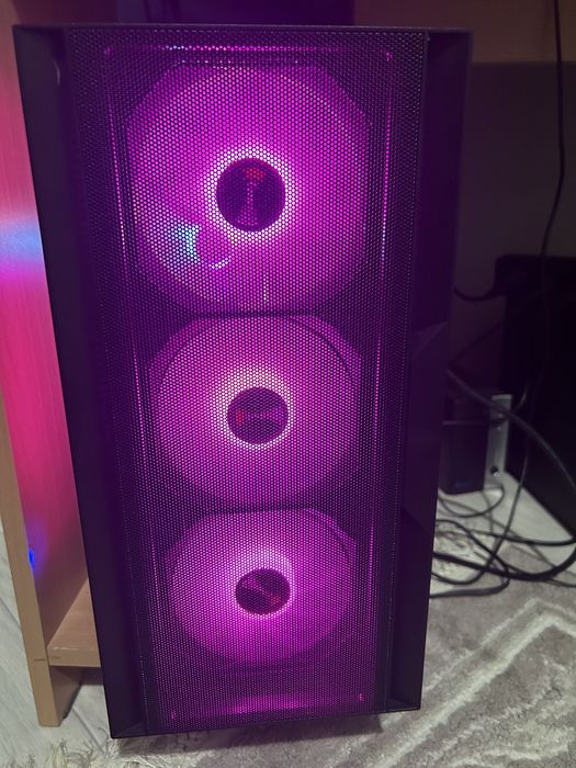 Продается настольные компьютеры с процессором(новый, куплено 2 мес.)