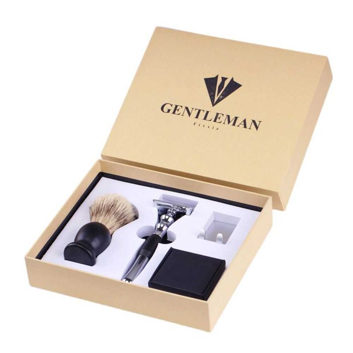 Set cadou barbierit clasic Fixxia cu safety razor, maner din metal