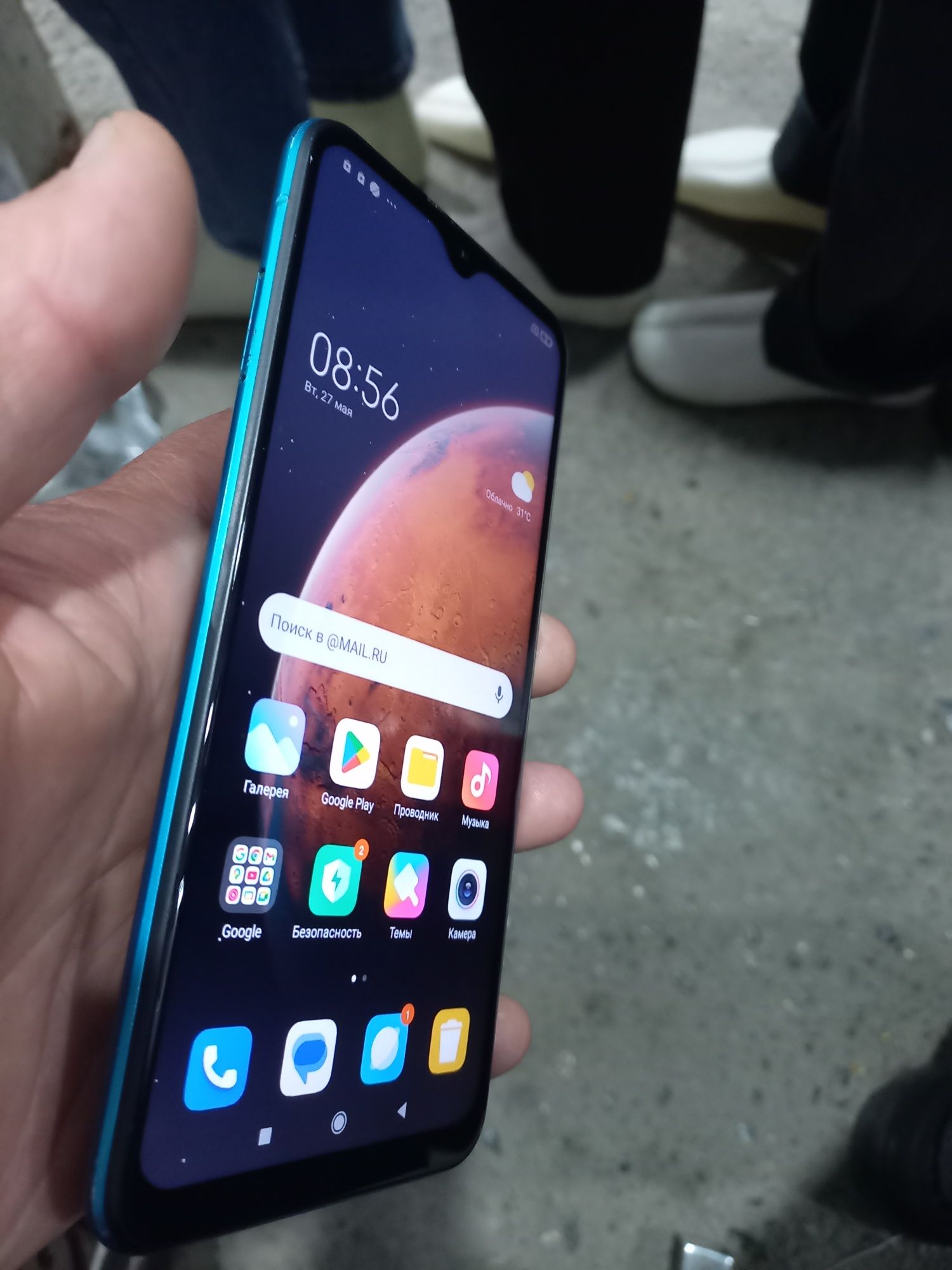 Redmi 9 holati tiniq ideal 32GB hotirasi 2 sim kartasi imeyka bo'gan .