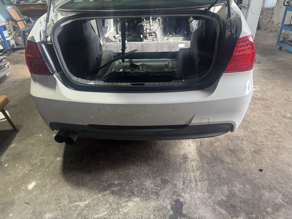 Задна м броня бмв е90