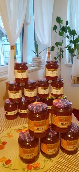 Vand produse apicole