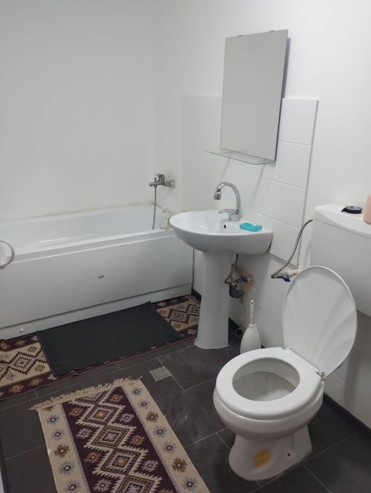 Eroii Revolutiei metrou-Bld.Pieptanri,centrala termica,la vilă 1000 L