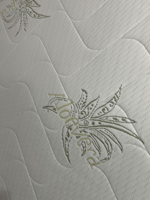 Saltea pentru pat, 160/200, nouă ,nefolosită!